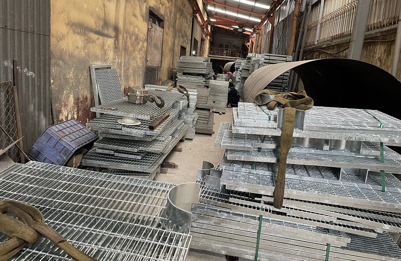 B&aacute;o gi&aacute; tấm s&agrave;n grating mạ kẽm