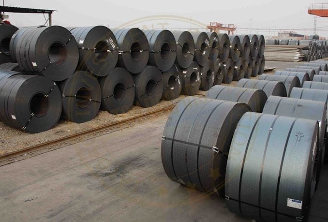 Bức tranh 'buồn' của thép cuộn cán nóng những tháng cuối năm